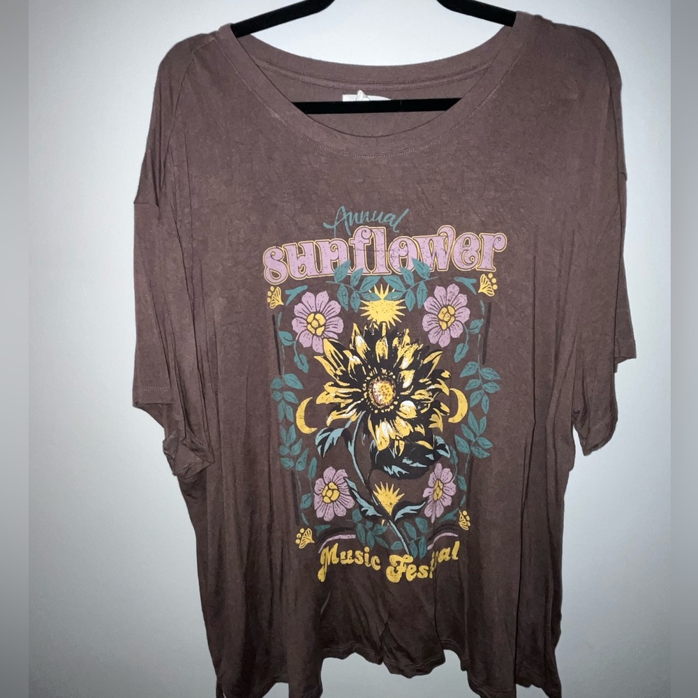 Maurice’s T-Shirt